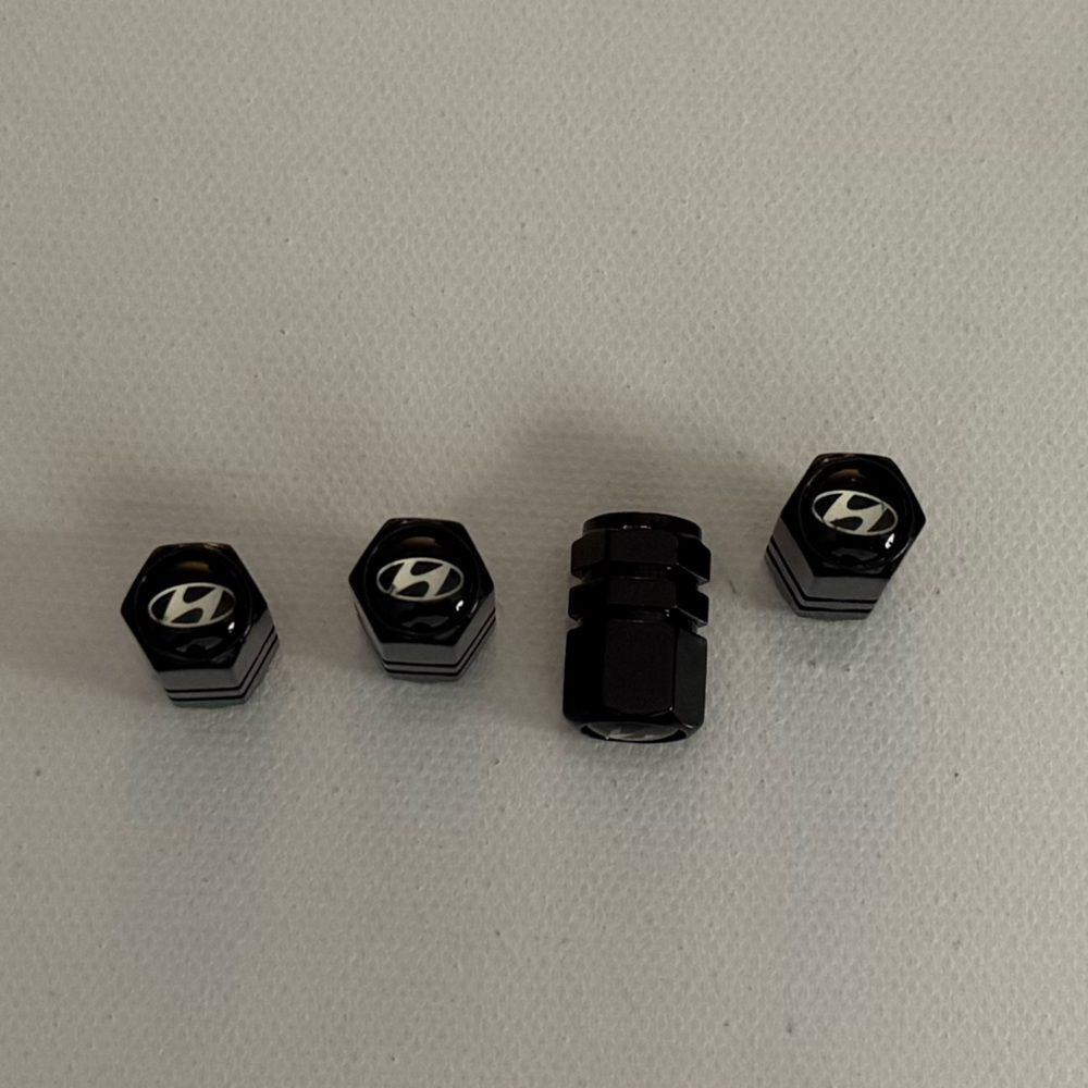 Hyundai Valve Stem Caps in Black Set of 4 NWT